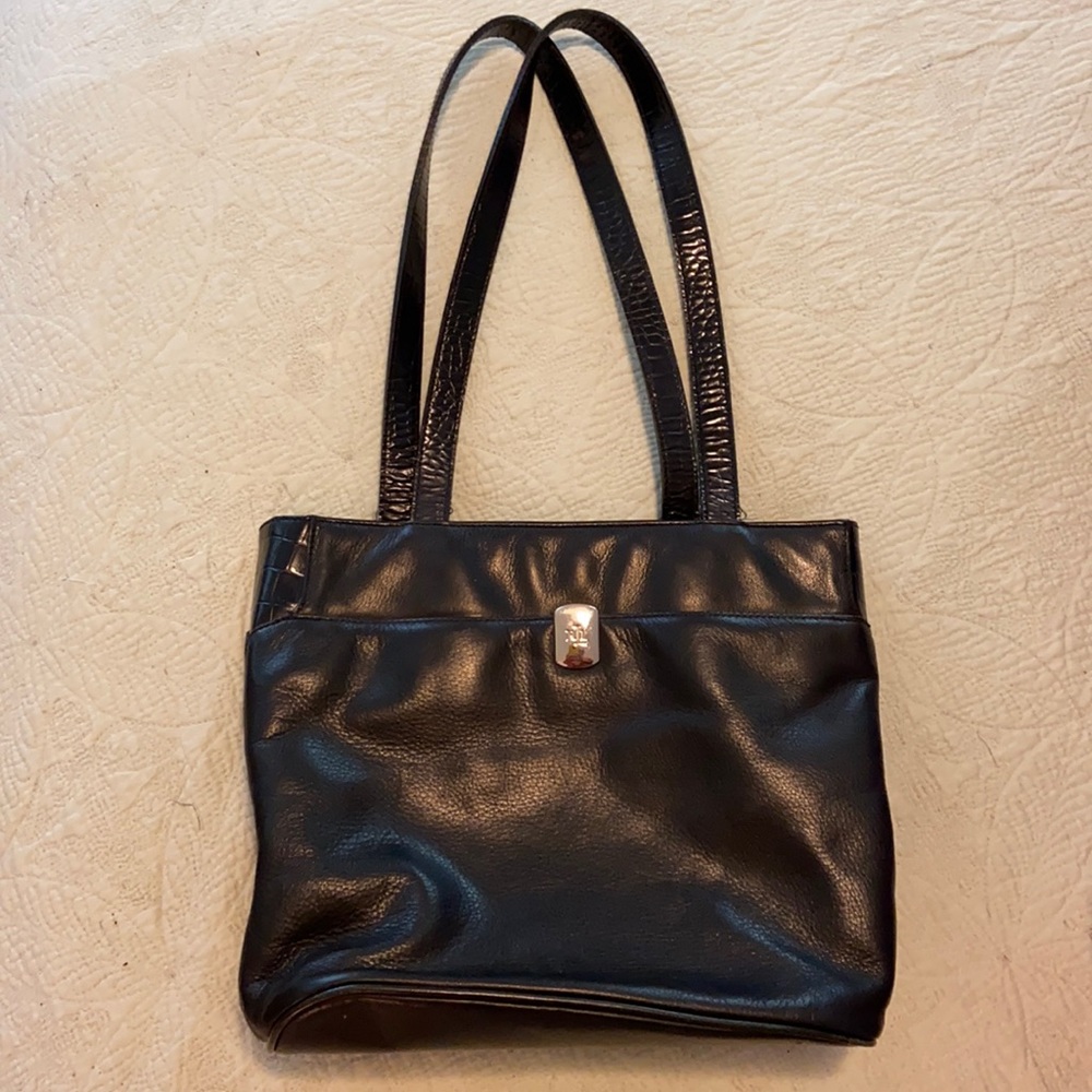 Lauren black shoulder bag EUC